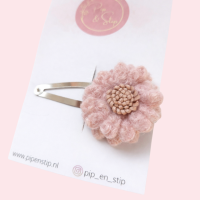 Haarspeldje Fluffy Flower Lichtroze